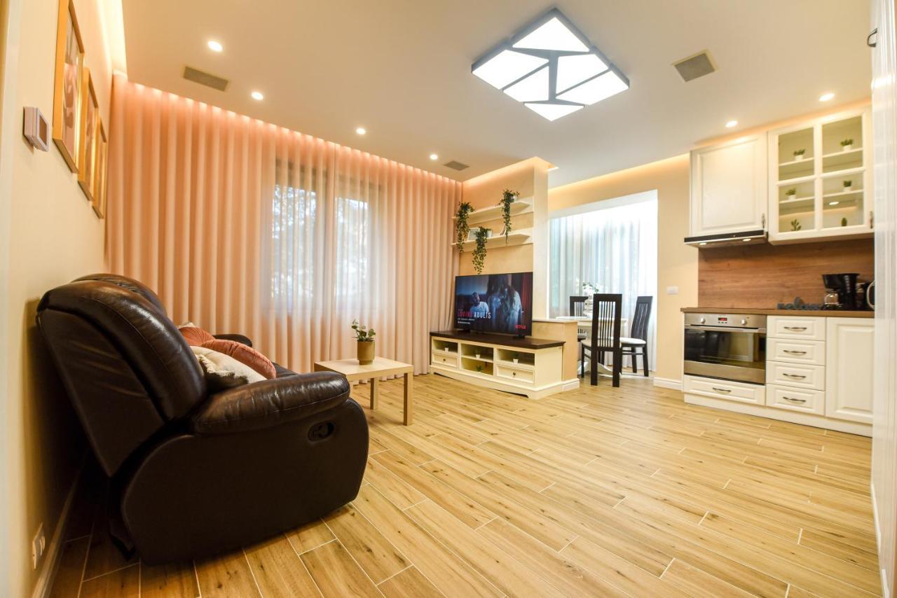 Green Leafy Brasov - Ideal 2 Bedroom Apartment Dış mekan fotoğraf