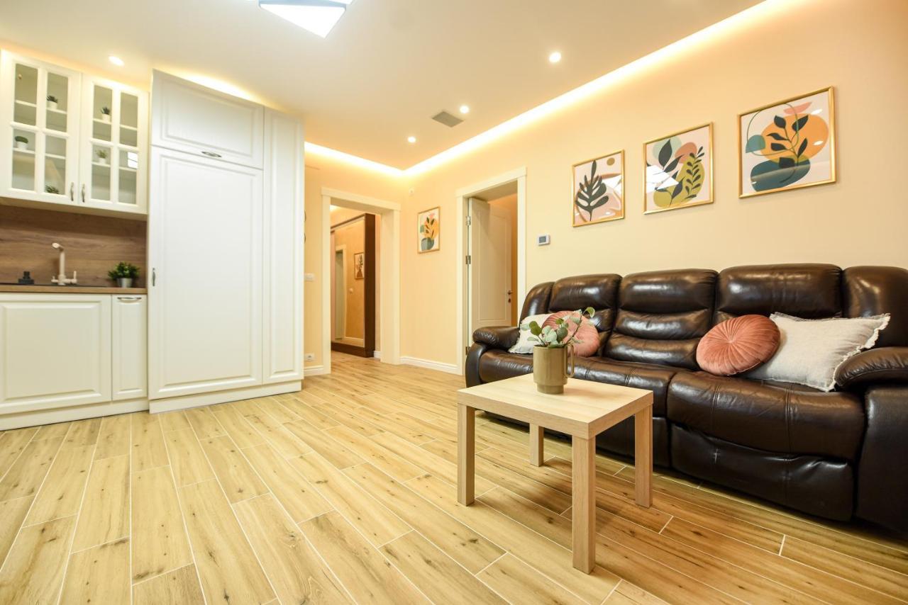 Green Leafy Brasov - Ideal 2 Bedroom Apartment Dış mekan fotoğraf